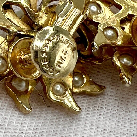 ACCESSOCRAFT NYC Gold Tone Faux Pearl Sun Screw Fast Clip On Earrings Vintage - Picture 11 of 12